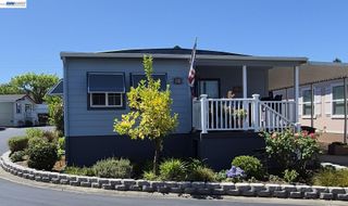 3263 Vineyard Ave., #97 97, Pleasanton, CA 94566