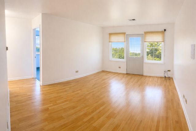 4020 216th Street 2E, Matteson, IL 60443