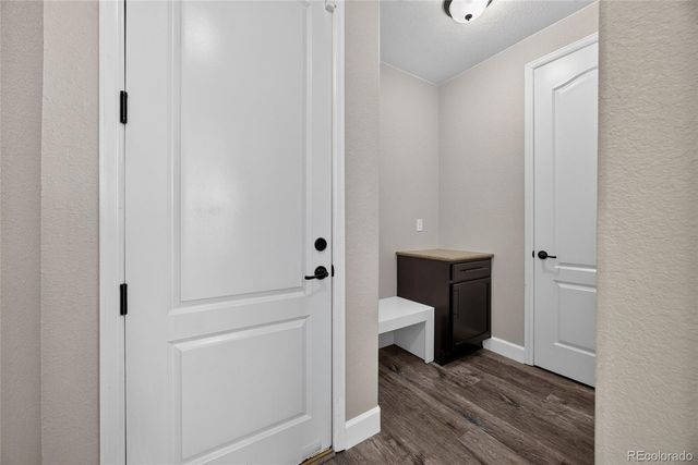 4862 S Versailles Court, Aurora, CO 80015