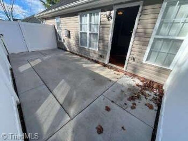 4449 Weatherton Drive, Kernersville, NC 27284