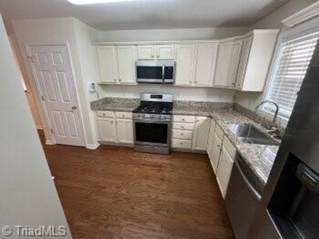 4449 Weatherton Drive, Kernersville, NC 27284