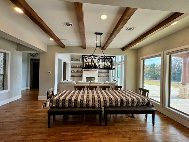 474 Eagle Cove Circle, Tioga, TX 76271