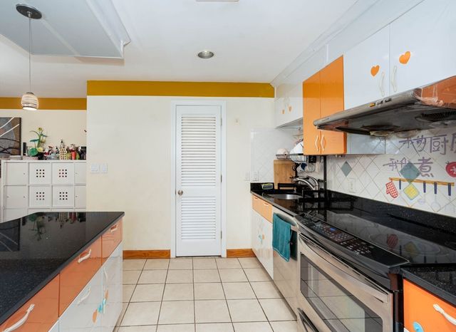 10 Weston Ave 324, Quincy, MA 02170