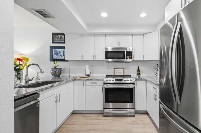 3804 GULF OF MEXICO DRIVE B204, Longboat Key, FL 34228