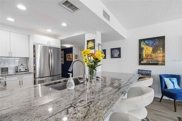 3804 GULF OF MEXICO DRIVE B204, Longboat Key, FL 34228