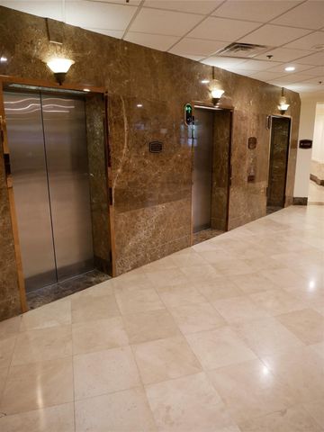 3525 Sage Road 1001, Houston, TX 77056