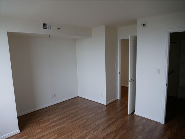 3525 Sage Road 1001, Houston, TX 77056