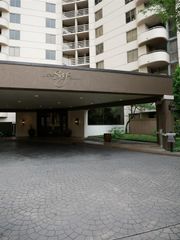 3525 Sage Road 1001, Houston, TX 77056