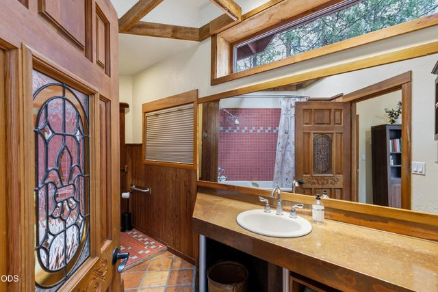 63220 Johnson Road, Bend, OR 97703