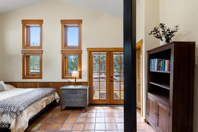 63220 Johnson Road, Bend, OR 97703