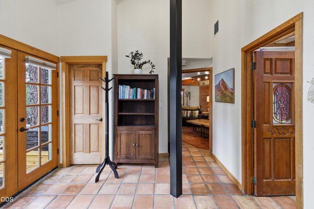 63220 Johnson Road, Bend, OR 97703
