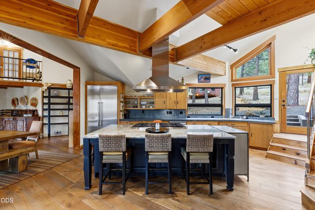 63220 Johnson Road, Bend, OR 97703
