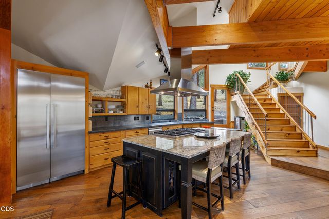 63220 Johnson Road, Bend, OR 97703