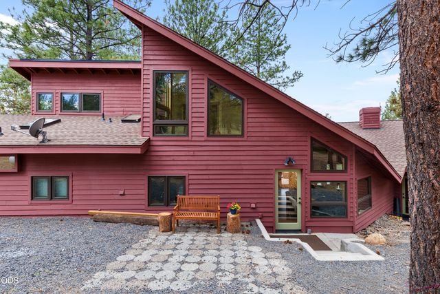 63220 Johnson Road, Bend, OR 97703