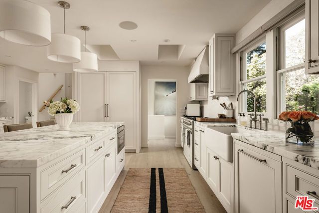 145 Butterfly Lane, Montecito, CA 93108