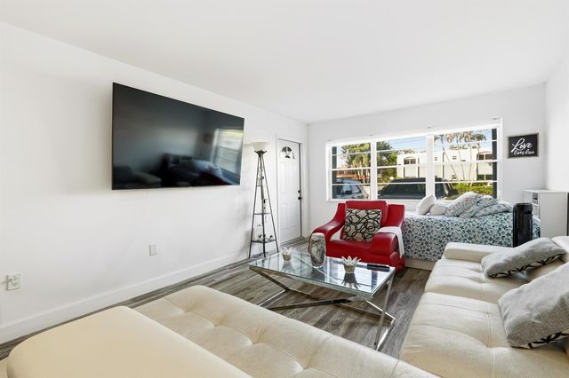 1502 S Lakeside Drive 116-N, Lake Worth Beach, FL 33460