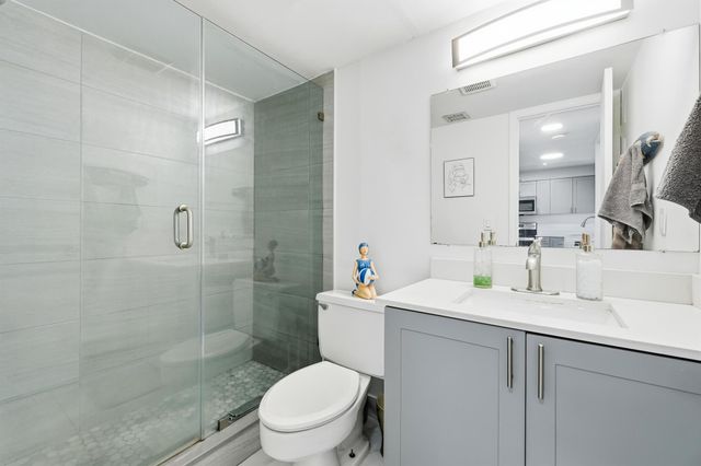 1502 S Lakeside Drive 116-N, Lake Worth Beach, FL 33460