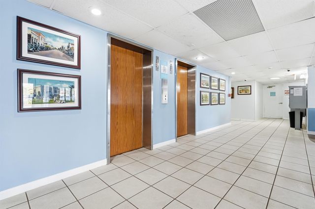 1502 S Lakeside Drive 116-N, Lake Worth Beach, FL 33460