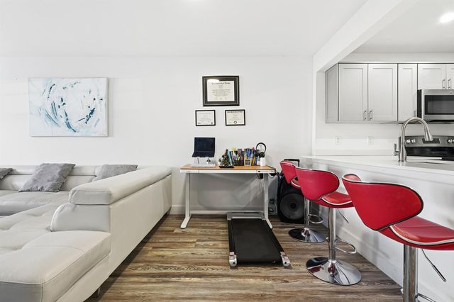 1502 S Lakeside Drive 116-N, Lake Worth Beach, FL 33460