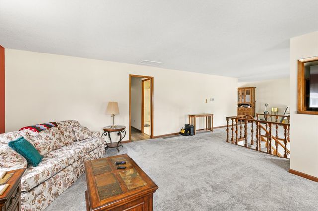 601 6th Street Place SE, Altoona, IA 50009