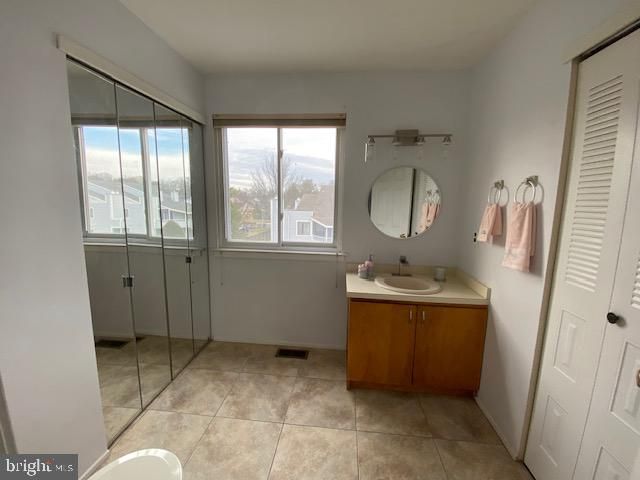 3306 JENNIFER CT, Voorhees, NJ 08043