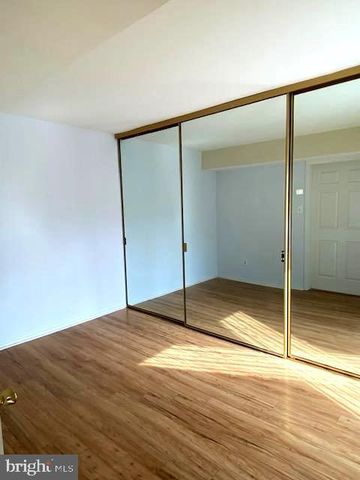 3306 JENNIFER CT, Voorhees, NJ 08043