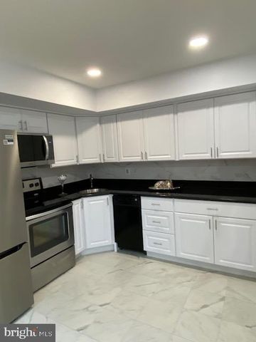 3306 JENNIFER CT, Voorhees, NJ 08043