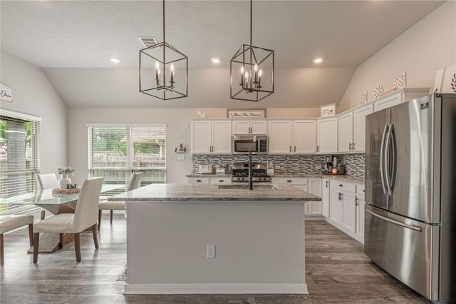 124 Worley Way, Huntsville, TX 77320