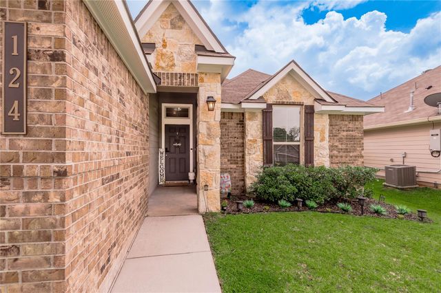 124 Worley Way, Huntsville, TX 77320