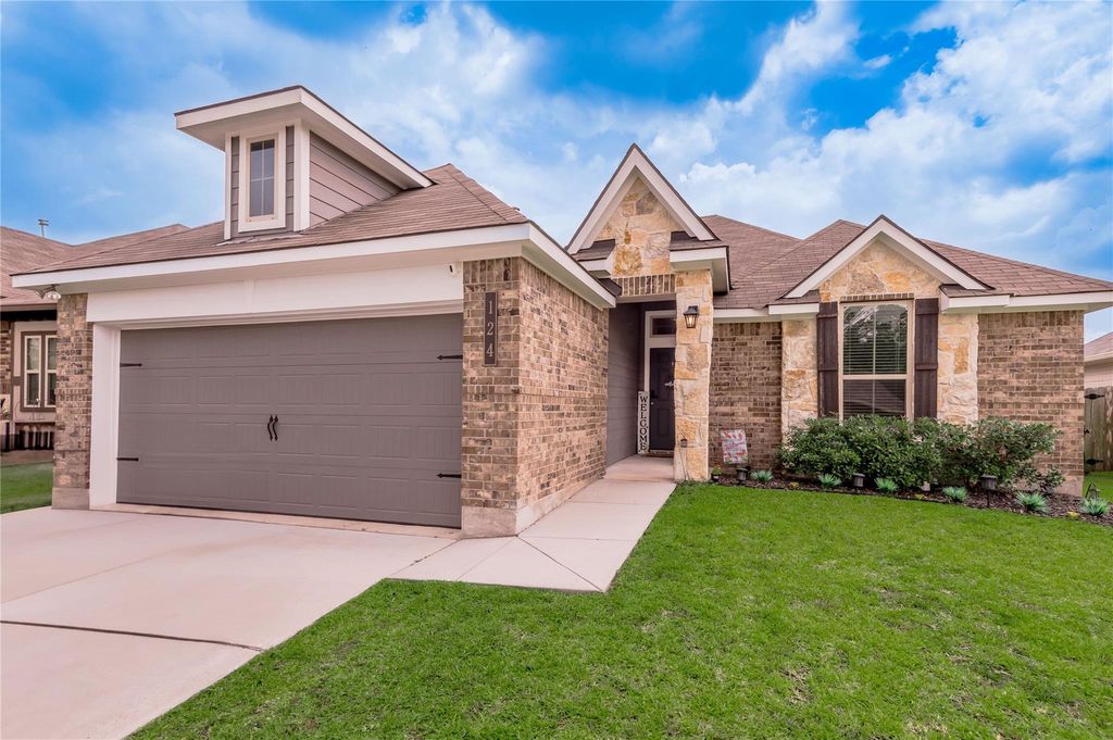 124 Worley Way, Huntsville, TX 77320