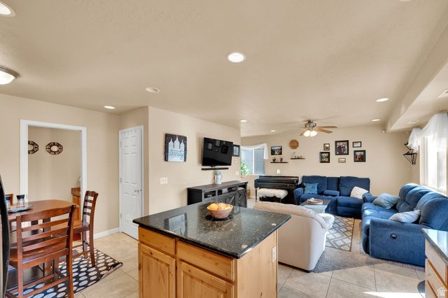 1829 W 5050 S, Roy, UT 84067