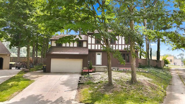 7302 River Ranch Court, Fort Wayne, IN 46835