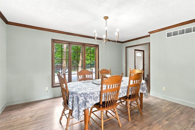 7302 River Ranch Court, Fort Wayne, IN 46835