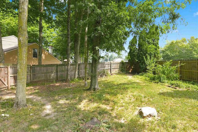 7302 River Ranch Court, Fort Wayne, IN 46835