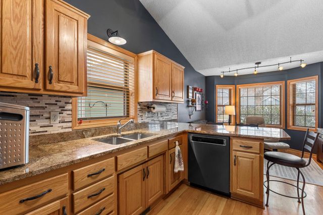 476 Hawthorn Road, Circle Pines, MN 55014