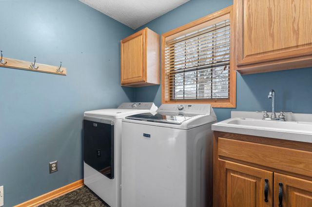 476 Hawthorn Road, Circle Pines, MN 55014