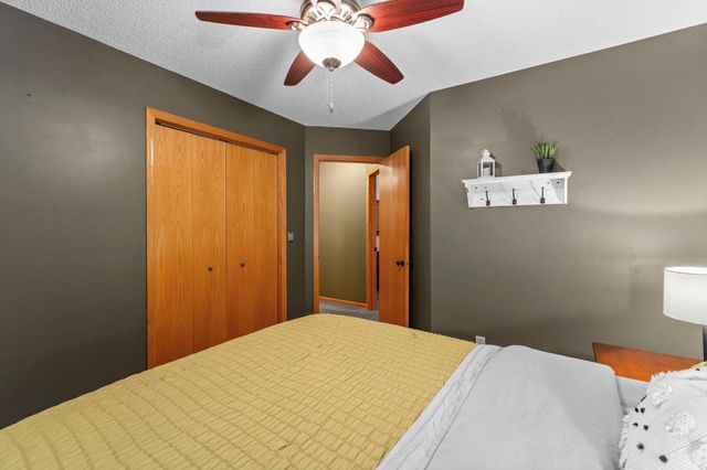 476 Hawthorn Road, Circle Pines, MN 55014