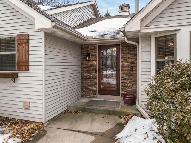 476 Hawthorn Road, Circle Pines, MN 55014