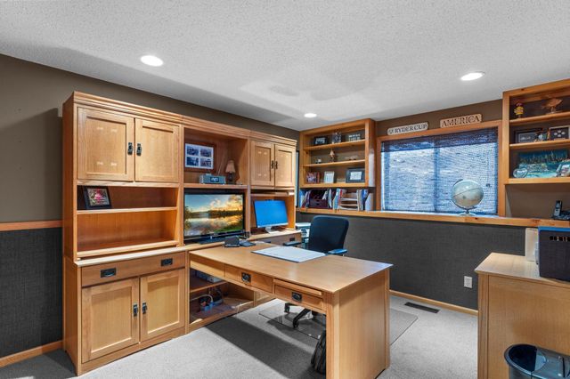 476 Hawthorn Road, Circle Pines, MN 55014