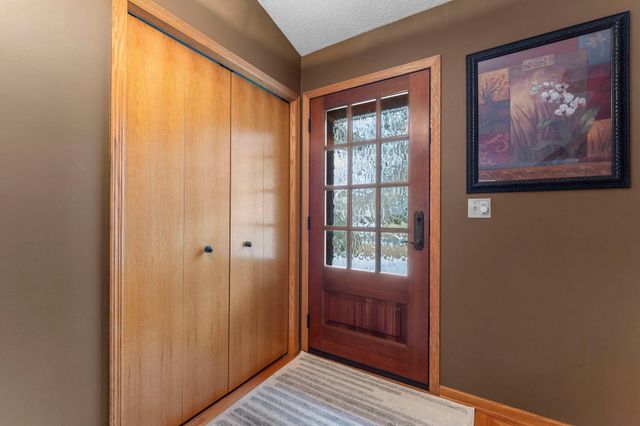 476 Hawthorn Road, Circle Pines, MN 55014