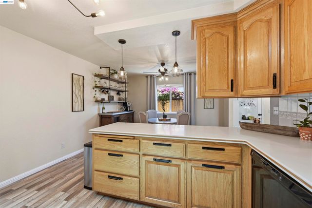 14868 Crosby St, San Leandro, CA 94579