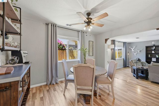 14868 Crosby St, San Leandro, CA 94579
