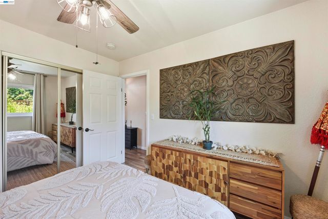 14868 Crosby St, San Leandro, CA 94579
