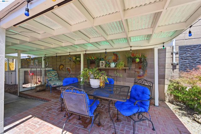 14868 Crosby St, San Leandro, CA 94579