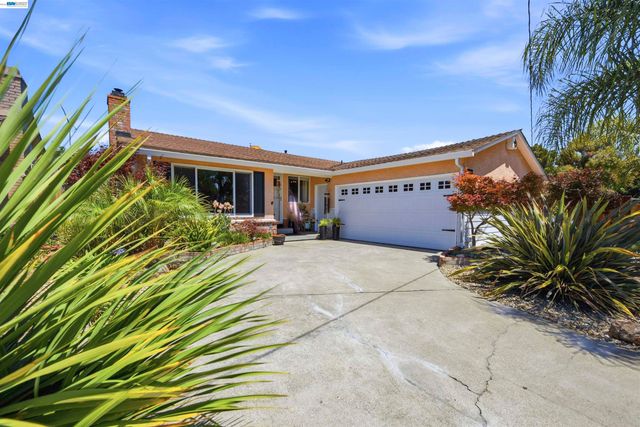 14868 Crosby St, San Leandro, CA 94579