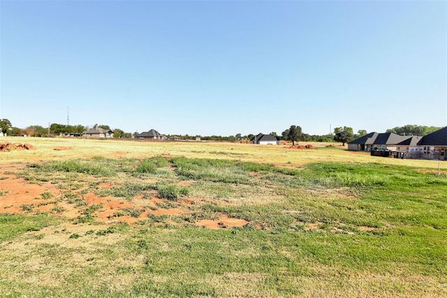 2444 Wolf Creek Bend, Blanchard, OK 73010