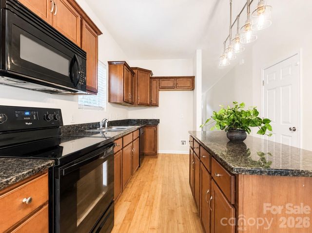 115 High Bluff Circle, Mooresville, NC 28115