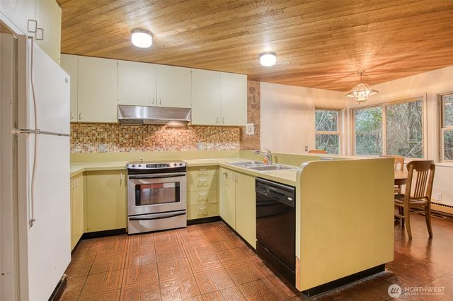 701 W Harriet Avenue, Montesano, WA 98563