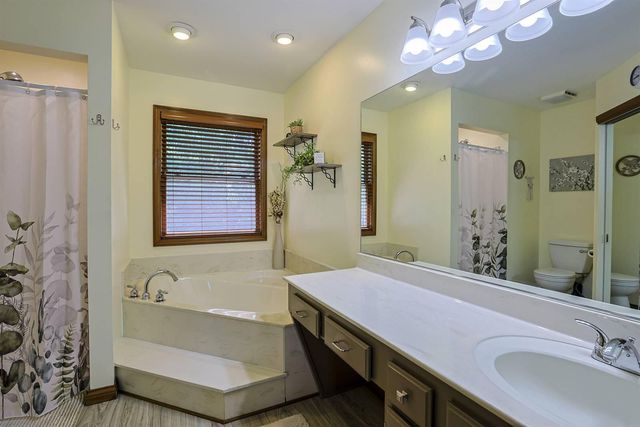 8427 Stratford Court, Florence, KY 41042