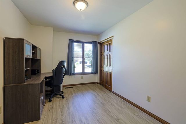 8427 Stratford Court, Florence, KY 41042
